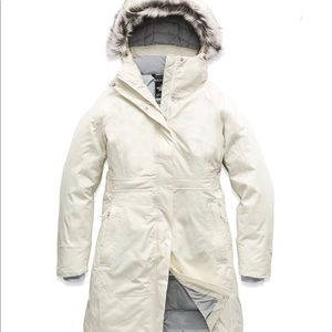 The North Face Women’s Arctic Parka II - 550